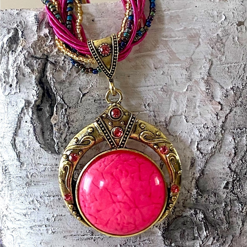 Stone Pendant Multilayer Beads Necklace